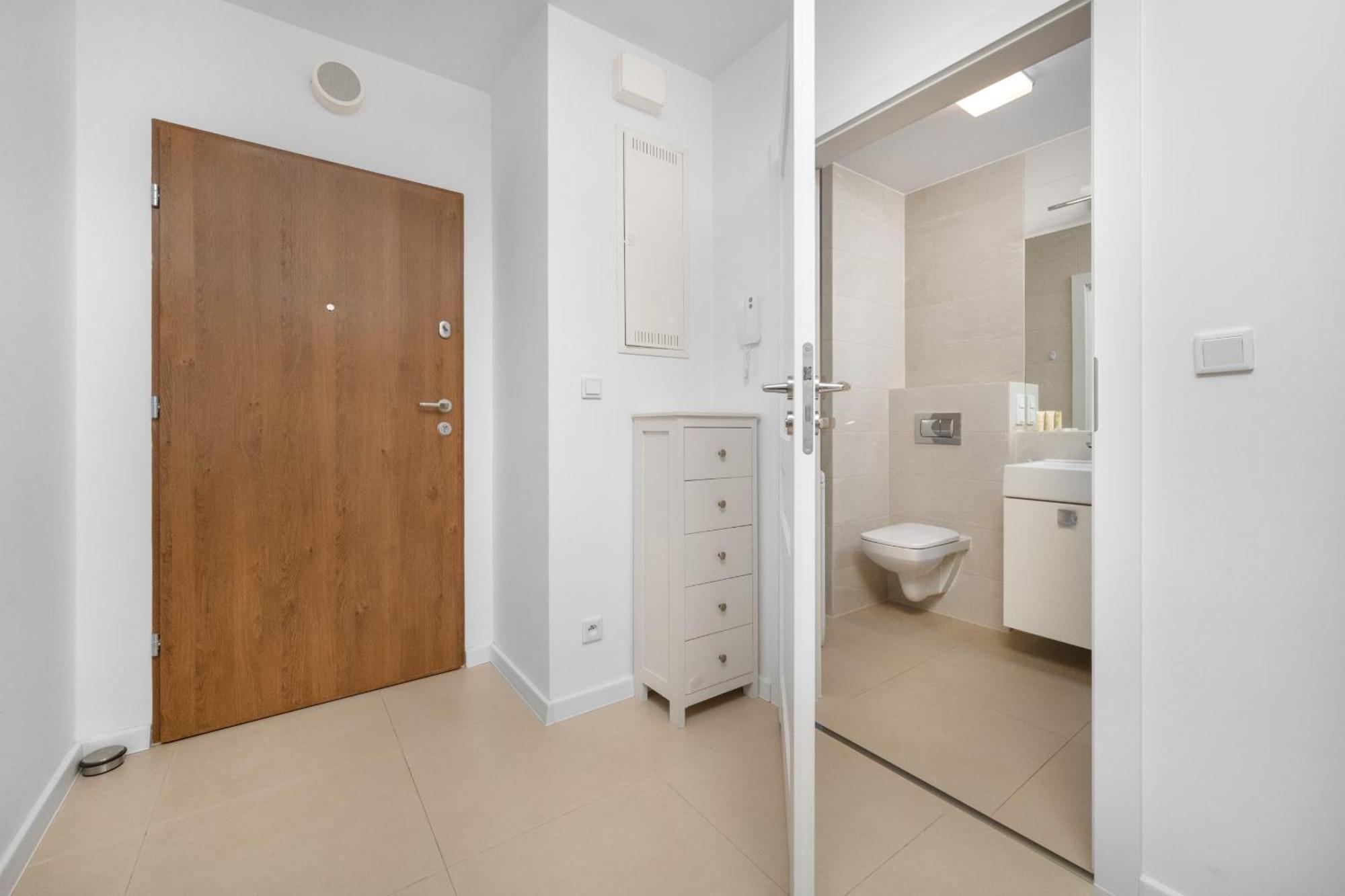 Klasyczny Apartament Z Balkonem We Wroclawiu By Noclegi Renters Екстериор снимка