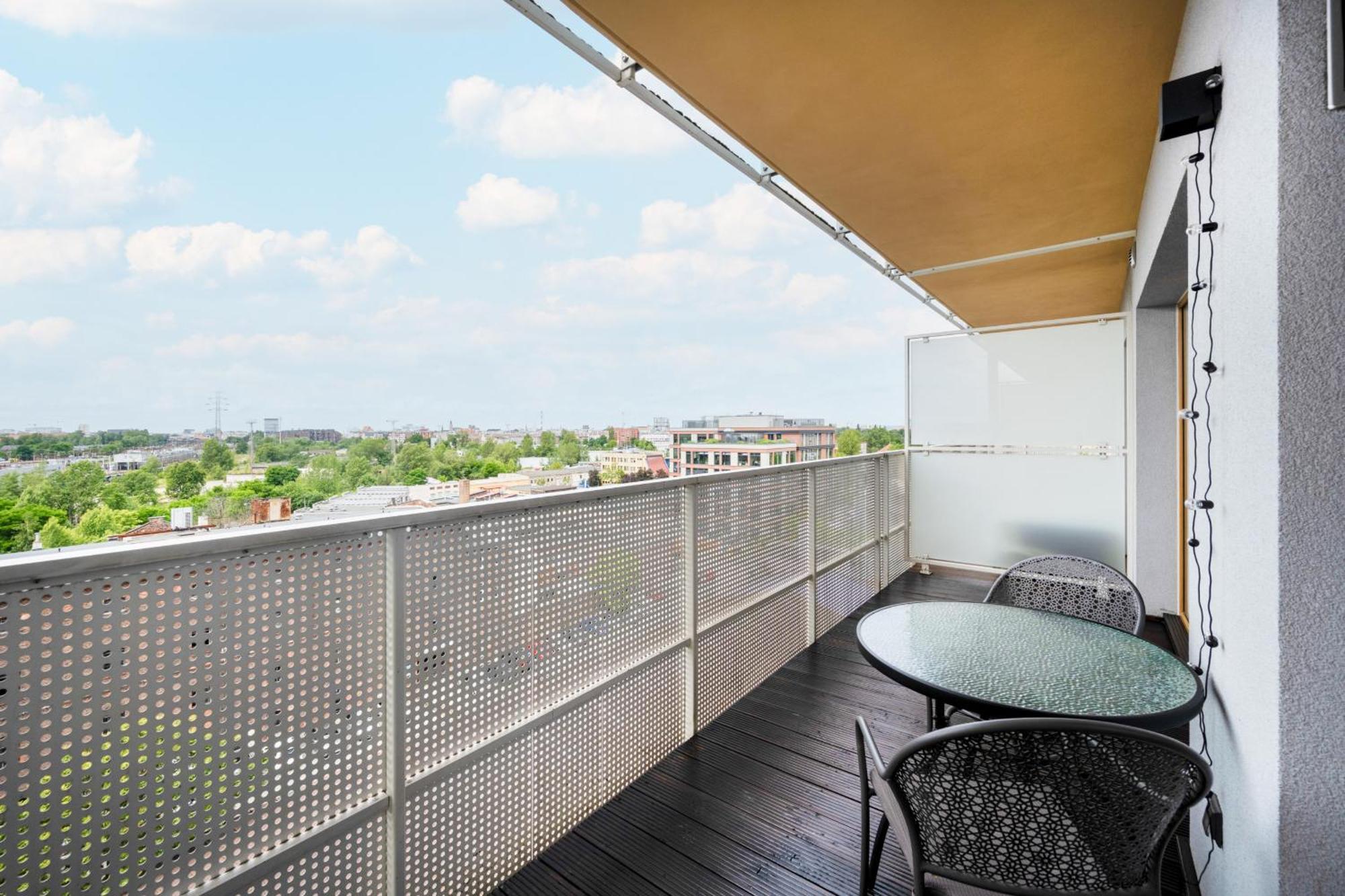 Klasyczny Apartament Z Balkonem We Wroclawiu By Noclegi Renters Екстериор снимка